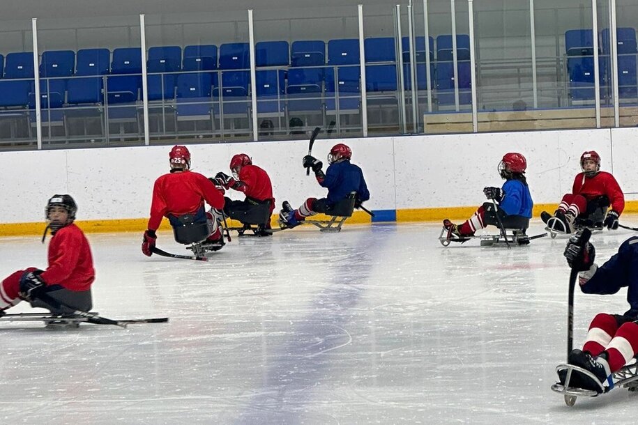 Хоккейное утро &laquo;Красной молнии&raquo;