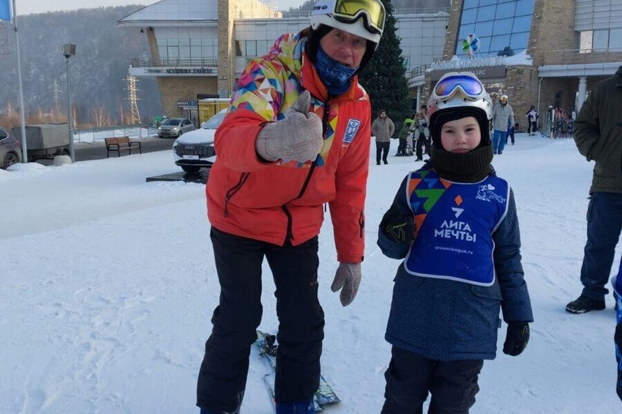 Зобков Артём приступил к занятиям