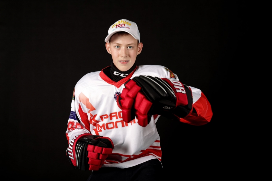 #99 Артем Подгорный