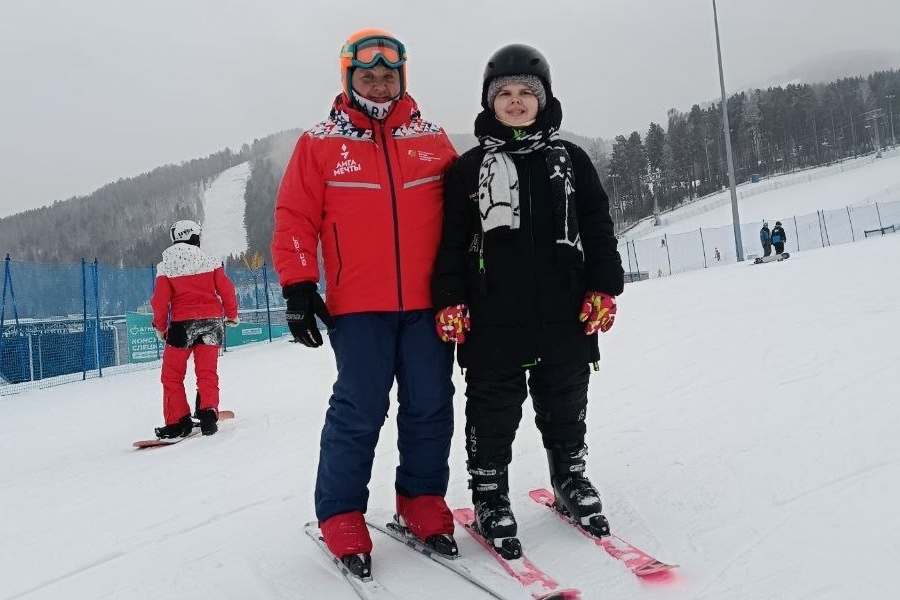 Свой горнолыжный сезон открыла Полина