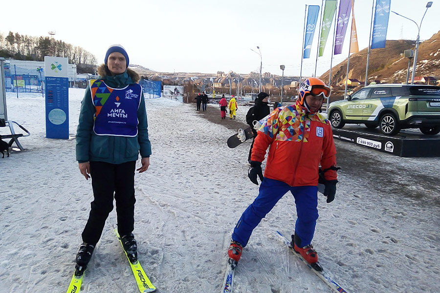 Поддержим сердечками наших участниц!