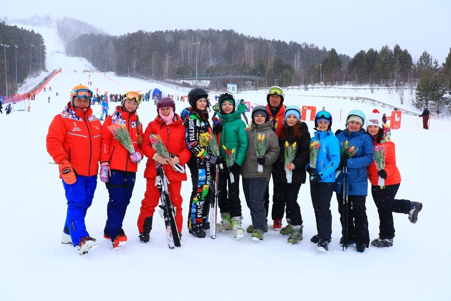 8 Марта? Покоряем новые вершины!