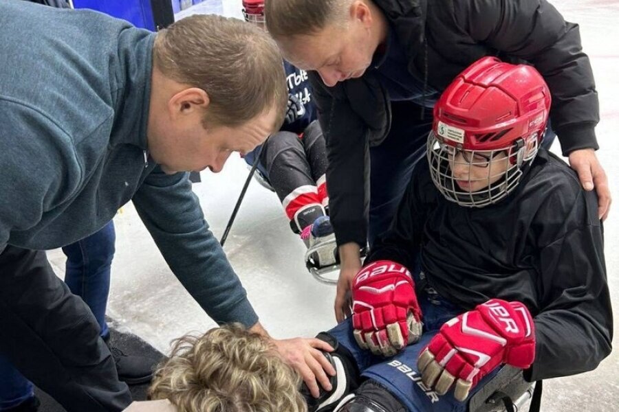 Приветствуем новичков в команде &laquo;Красная молния&raquo;!