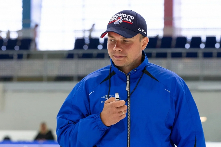 Поздравление главного тренера с Днем знаний