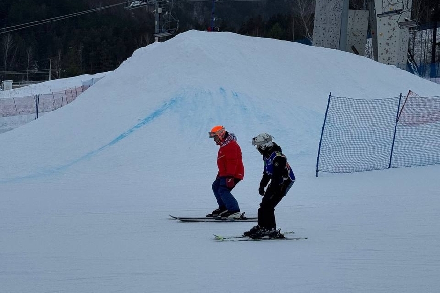 Егор улучшает технику катания