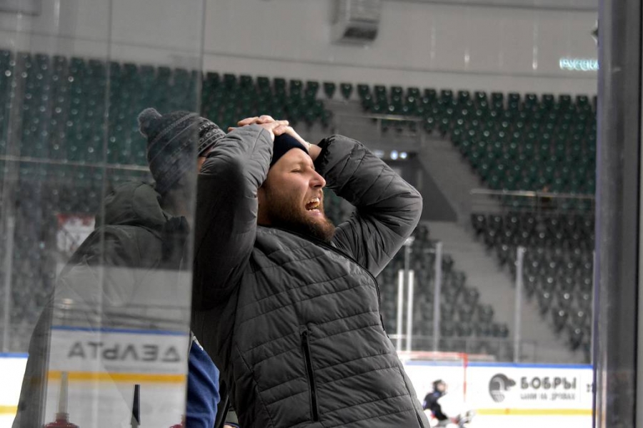 Самое ценное в хоккее это настоящие эмоции!