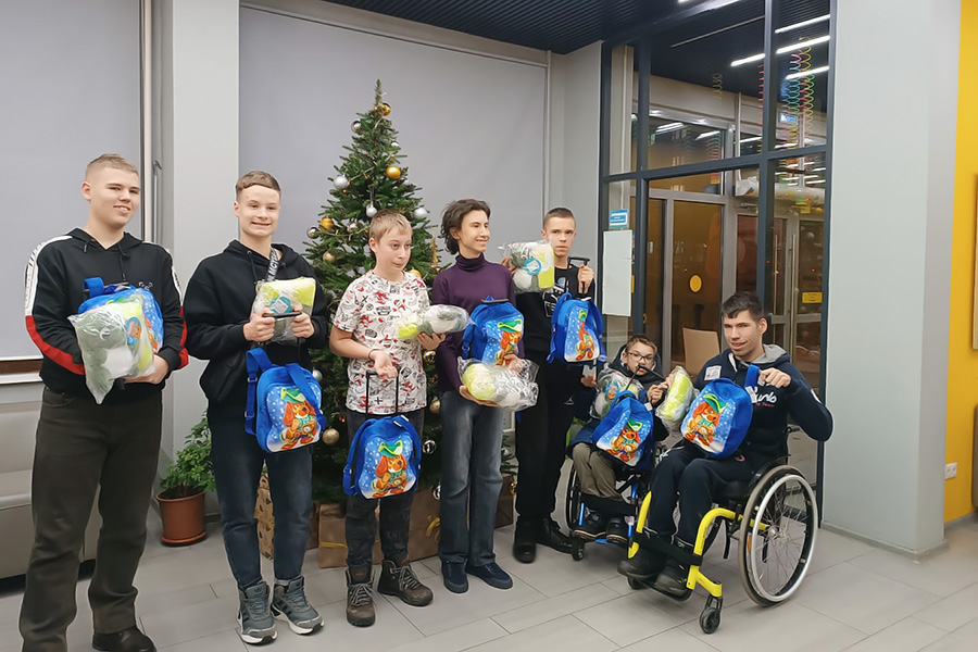 Делимся нашими новогодними мероприятиями! Новогодние киберигры)