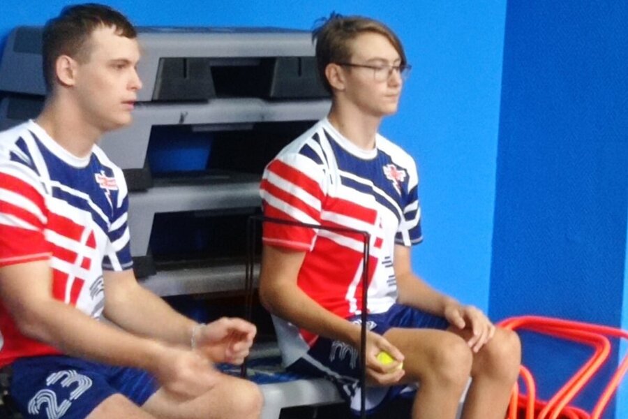 Ура! Вратари приступили к тренировкам