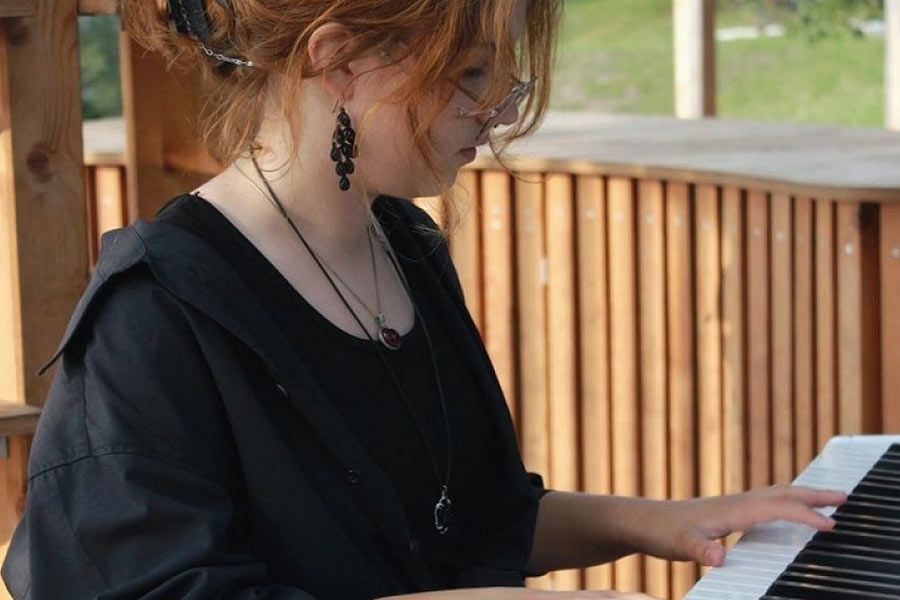 Алена Степанишина