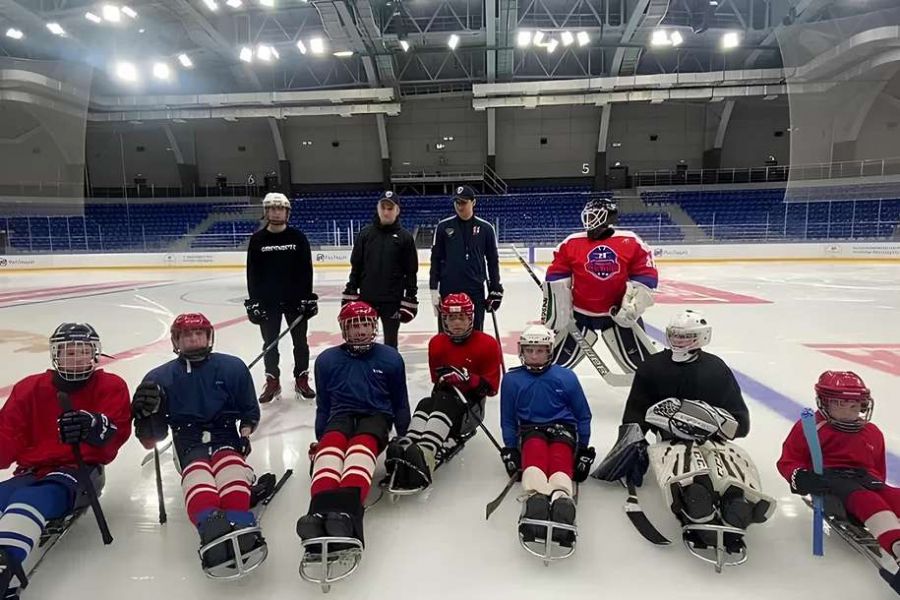 Красная молния, только вперед! Мы с вами!