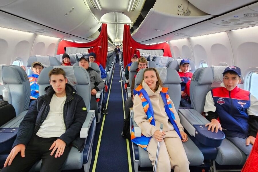 А наши уже по дороге домой!